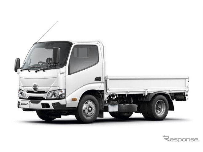 日野の小型トラック『デュトロ』、出会い頭警報を標準化…ATの設定も