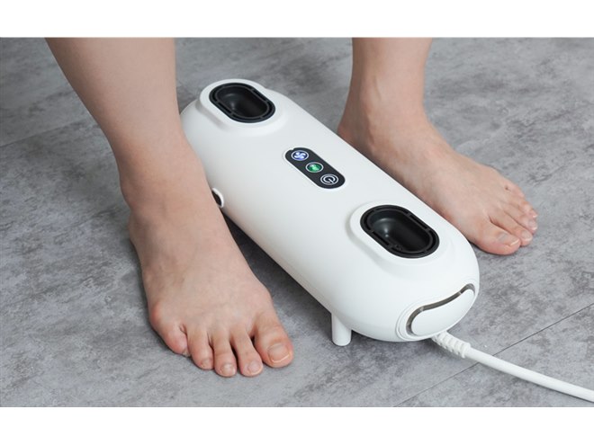 サンコー、省スペースなまたがる扇風機「またせん MTGR25AWH