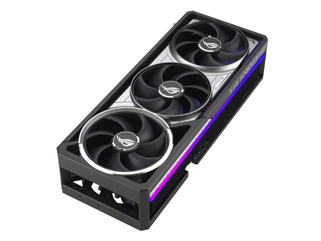 ASUS、裏コネクターマザーにも対応した「GeForce RTX 5090」搭載ビデオ