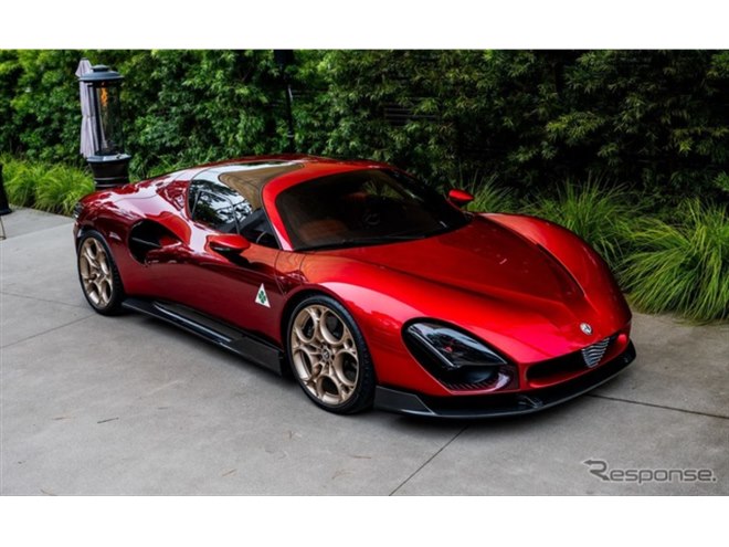 すでに希少なコレクターズアイテムに、アルファロメオ『33ストラダーレ