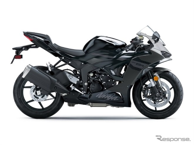 ダークグレーに変更 ダークグレーに変更 カワサキ、『Ninja ZX-25R』のカラー