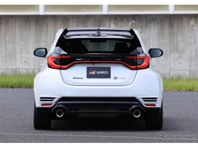 b*s様 GRヤリス　エアロパフォーマンスパッケージ　リアバンパーエクステンショ 思ったよりだいぶ安い」トヨタ『GRヤリス』に新登場、エアロ