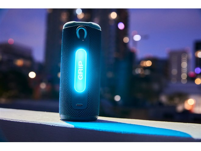 JBL、エナジードリンク缶サイズのBluetoothスピーカー「JBL Grip