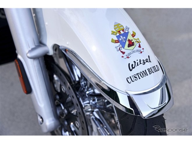 ローマ教皇がBMW『R18』を祝福!? CEOも「クレイジーなアイデア