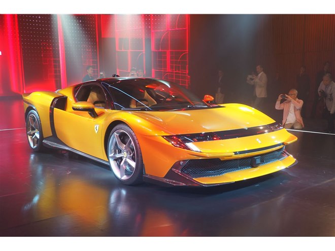 フェラーリの新型プラグインハイブリッドスポーツカー「849