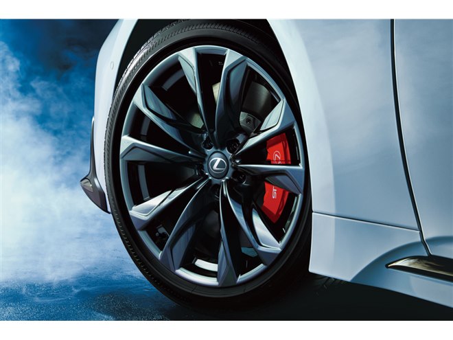 レクサスLS」の一部改良モデルが登場 外板色の設定を変更 - 価格.com