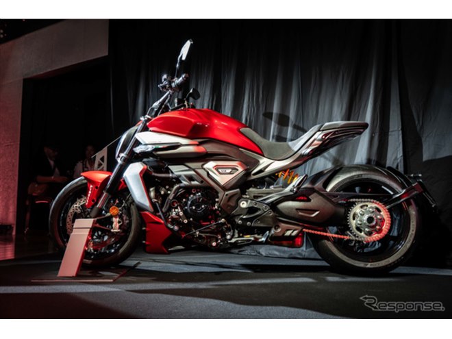 TASCHEN 限定エディション 2018/19 赤 DSC01717-Photoroom_1080x.jpg?v