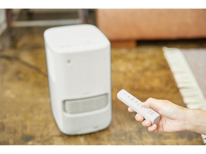 siroca 電気ヒーター SH-MA51 1200W ホワイト シロカ、A4スペースに設置できる加湿機能付きファンヒーター