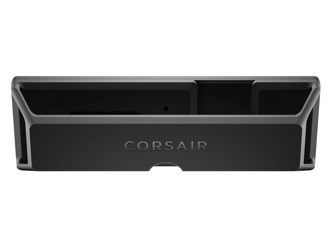 Corsair、ゲームチャットなどに便利な14.5型マルチタッチスクリーン