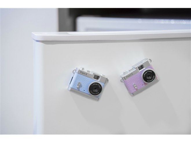 ケンコー、約18gの「トイカメラ Pieni II」に新色「ネモフィラ