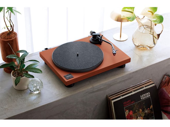 テクニクス、3色カラー展開のターンテーブルエントリーモデル「SL-50C