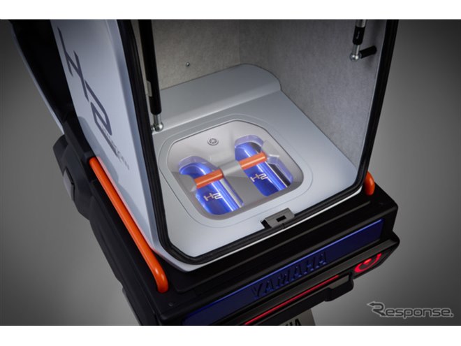 ヤマハ発動機が新型3輪オープンカー、「AIで成長する」2輪車を世界初