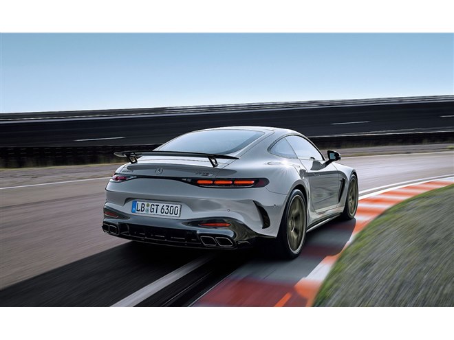 Gt63 Rugs 価格.com - 「メルセデスAMG GTクーペ」にサーキット向けの新グレード「AMG GT63 PRO 4MATIC+ クーペ」が登場