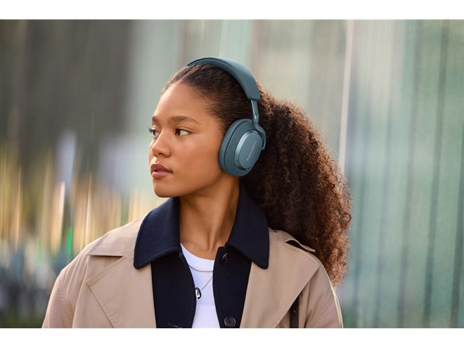 B&W、プレミアム・ワイヤレス・ヘッドホン「Px7 S3」に新色「フロスト