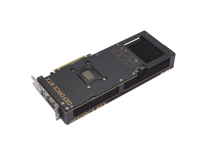 ASUS、「GeForce RTX 5080/5070 Ti」を搭載したウッド調デザインの