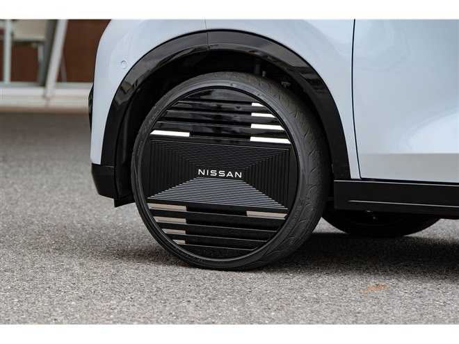 太陽光発電で年間3000km走れる「日産サクラ」のプロトタイプが登場