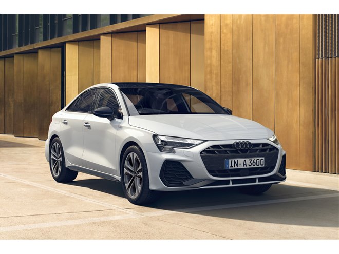 商談中】【最終値下げ】アウディ A3 純正
アルミホイール/タイヤ付き Audi A3 Sportback > アウディジャパン