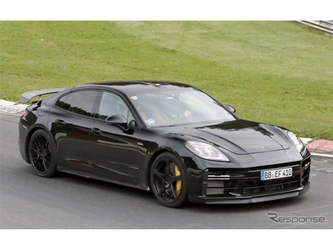 パナメーラ初の「ターボGT」目撃！ ポルシェ史上最もホットな
