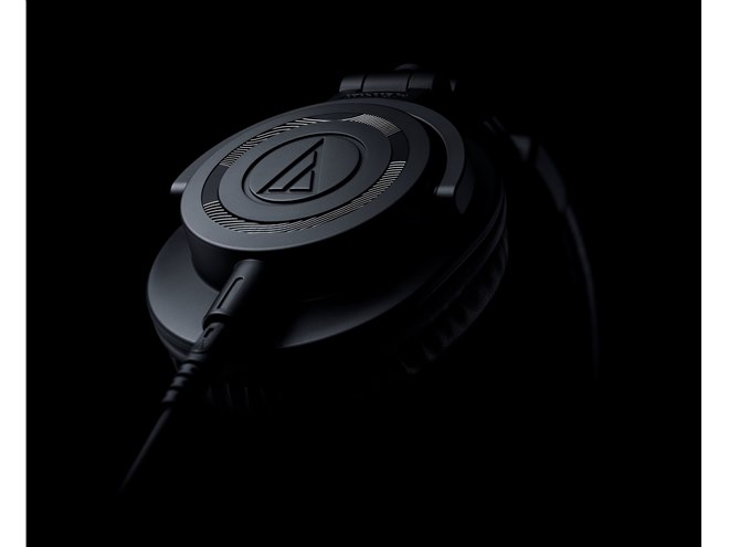 オーテク、モニターヘッドホン「ATH-M50x」に2025年限定モデル