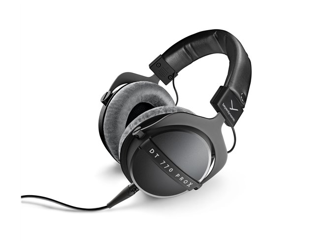 beyerdynamic、新ドライバー搭載のスタジオモニターヘッドホン「DT 770