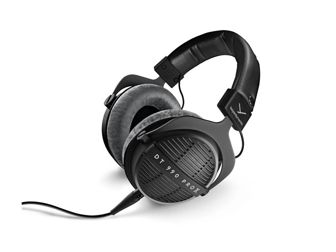 beyerdynamic、新ドライバー搭載のスタジオモニターヘッドホン「DT 770