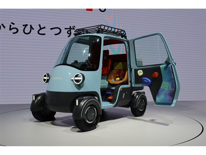 ダイハツは次期「コペン」の方向性を示すコンセプトカー「K-OPEN