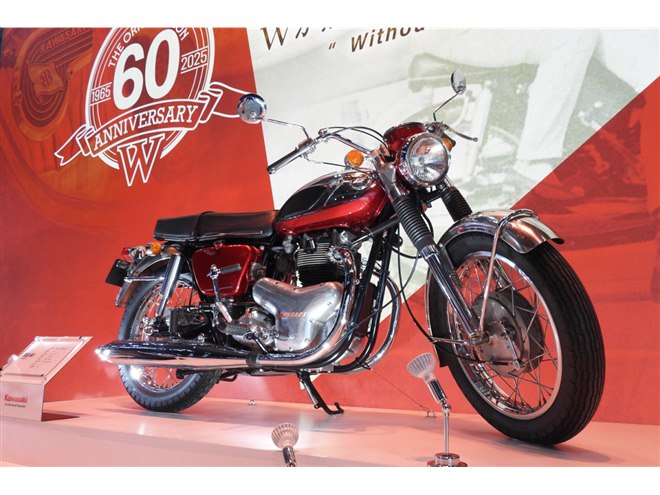 カワサキは「W」シリーズの60周年記念展示を実施 「Z900RS」の大幅改良