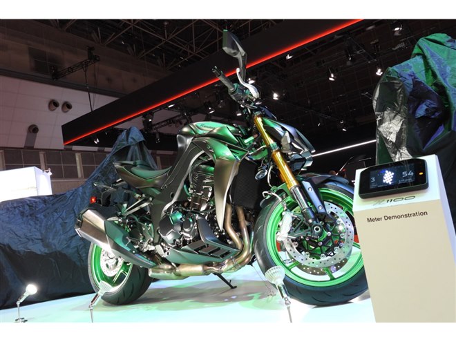 カワサキは「W」シリーズの60周年記念展示を実施 「Z900RS」の大幅改良