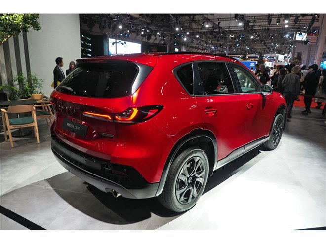 マツダが「ビジョンXクーペ」「ビジョンXコンパクト」と新型「CX-5」を