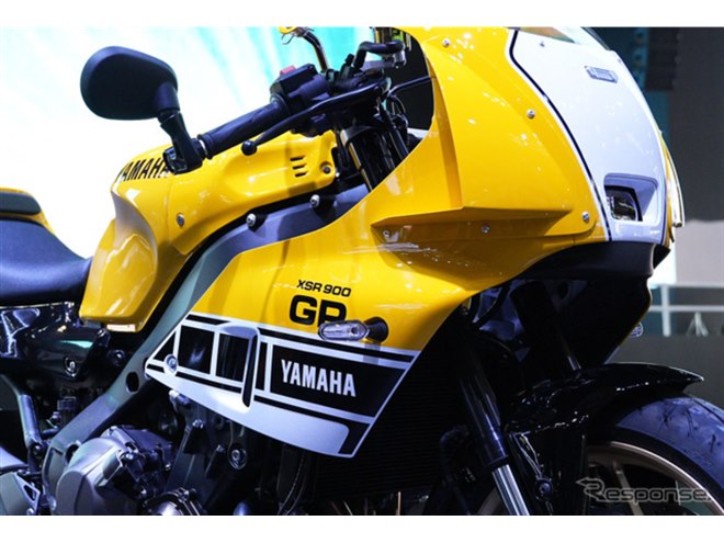 黄色い」ネオレトロバイクがサプライズ公開！ 往年の“スピードブロック