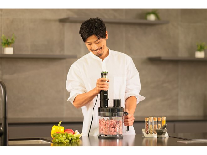 ブラウン、1台14役の「ブラウン マルチクイック 9 ハンドブレンダー