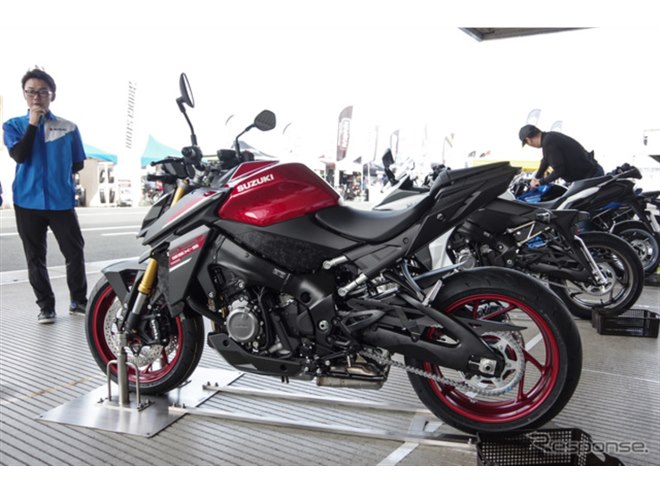 R」ゆずりのエンジンと車体、スズキのストリートバイク『GSX-S1000』が
