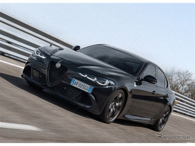 アルファロメオ・ジュリア 1/18 ブラック アルファロメオ（ALFA ROMEO） ジュリア スーパー 純正 18インチ