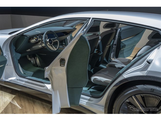 息を呑むような美しさ」マツダ『VISION X-COUPE』に熱視線！ 新時代の