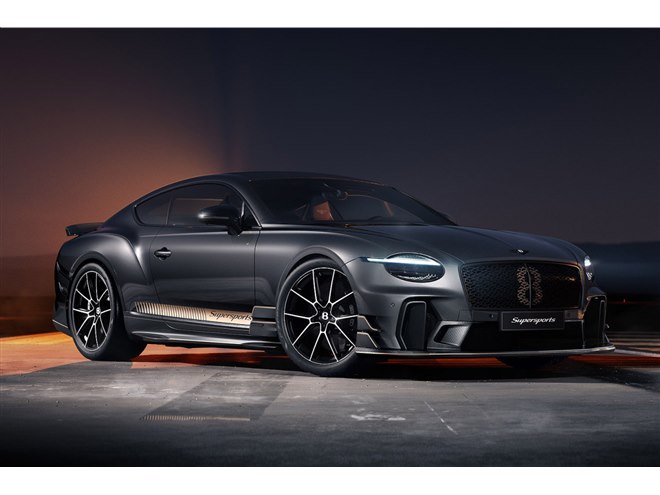 ベントレーが後輪駆動の高性能モデル、新型「スーパースポーツ」を発表