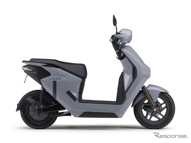 ヤマハの原付「ジョグ」が新型電動スクーターに変身！ ホンダの交換式