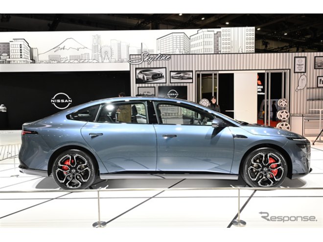 日産の新型セダンが「コスパ最強」と話題に！ モビショーで公開後