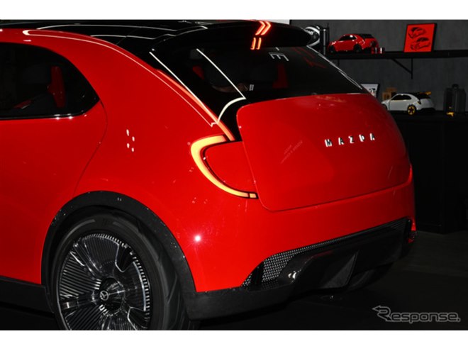 ベリーサの再来か、次期マツダ2か？ マツダ『X-COMPACT』の正式発表を