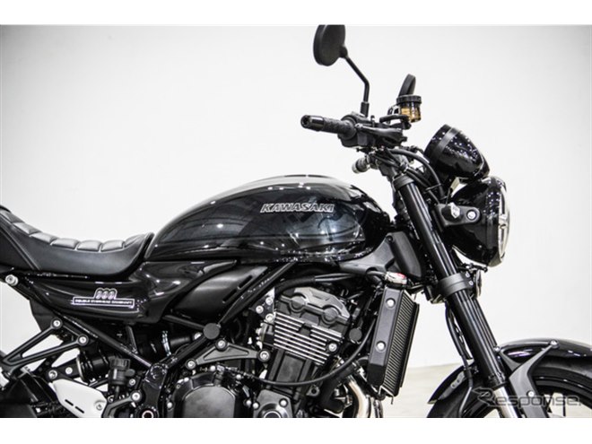 オールブラック仕上げのカワサキ『Z900RS』発売へ！「ブラックボール