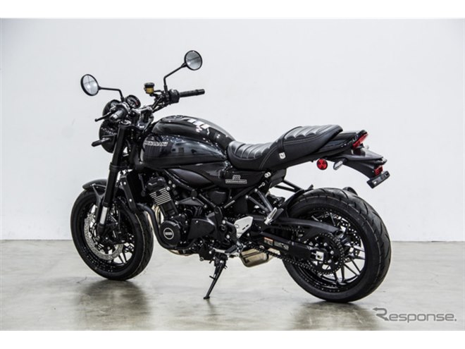 オールブラック仕上げのカワサキ『Z900RS』発売へ！「ブラックボール