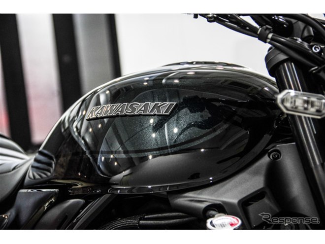 オールブラック仕上げのカワサキ『Z900RS』発売へ！「ブラックボール
