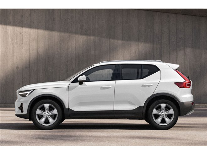 ボルボXC40に充実装備の特別仕様車「エッセンシャルB3セレクション」が