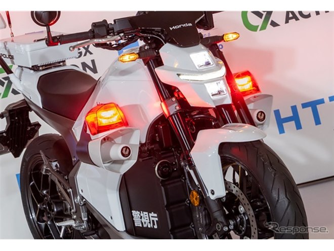 EV白バイとかステルス過ぎて怖いw」ホンダ『WN7』が白バイに、箱根駅伝