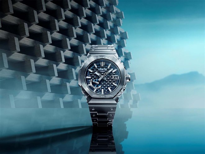 カシオ、G-SHOCK最上位「MR-G」から青の伝統色「縹色」をあしらった