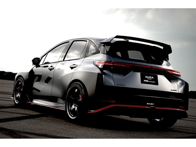 日産が「オーラNISMO RSコンセプト」と「フェアレディZ」の2027年