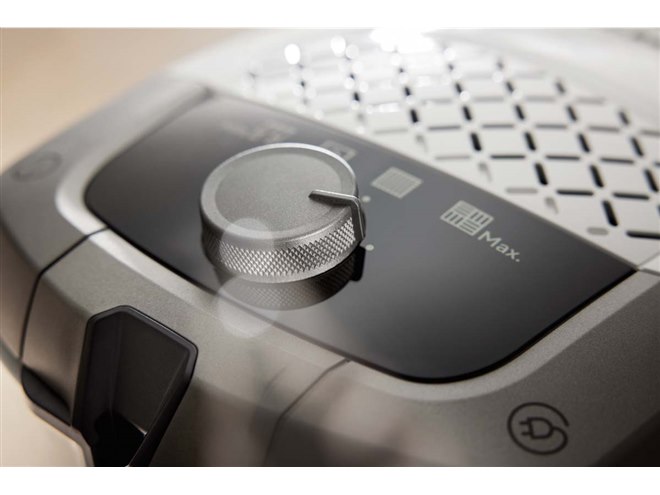 ミーレ、14年ぶりとなるダストバッグ式キャニスター掃除機「Guard S1