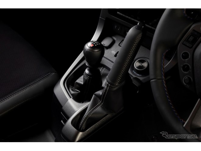 トヨタ『GRヤリス』、WRC最多9冠オジエ選手を称える限定車を100台販売