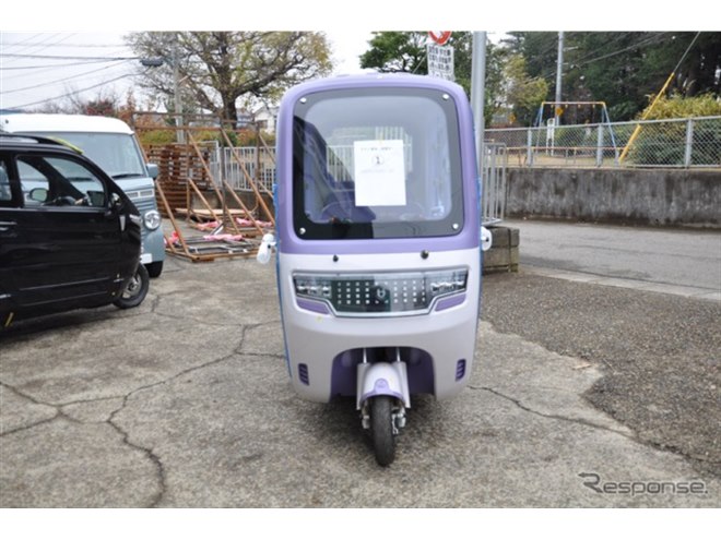 超小型三輪EVに2モデル追加、ハッチバックと両開きドアの予約開始