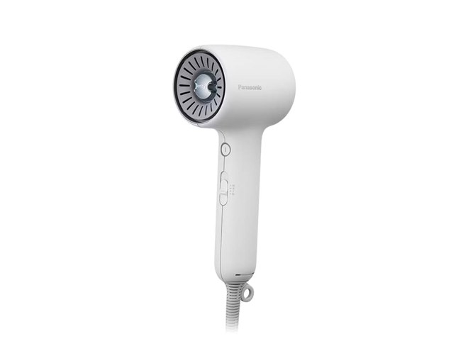 新品 2025年12月発売パナソニック ヘアドライヤーヘッドスパ機能付きホワイト パナソニック、UVダメージ抑制やヘッドスパにも対応する軽量な速乾