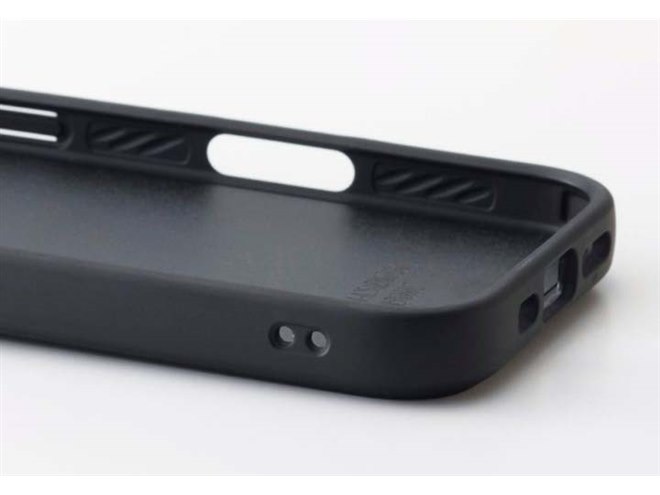 エレコム、3.97型の電子ペーパーを搭載したiPhone 16/17用ケース